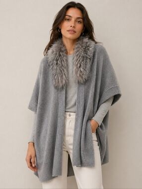 Saks Fifth Avenue Gray Fox Fur Collar Cashmere Shrug w/Dolman Sleeves - XS